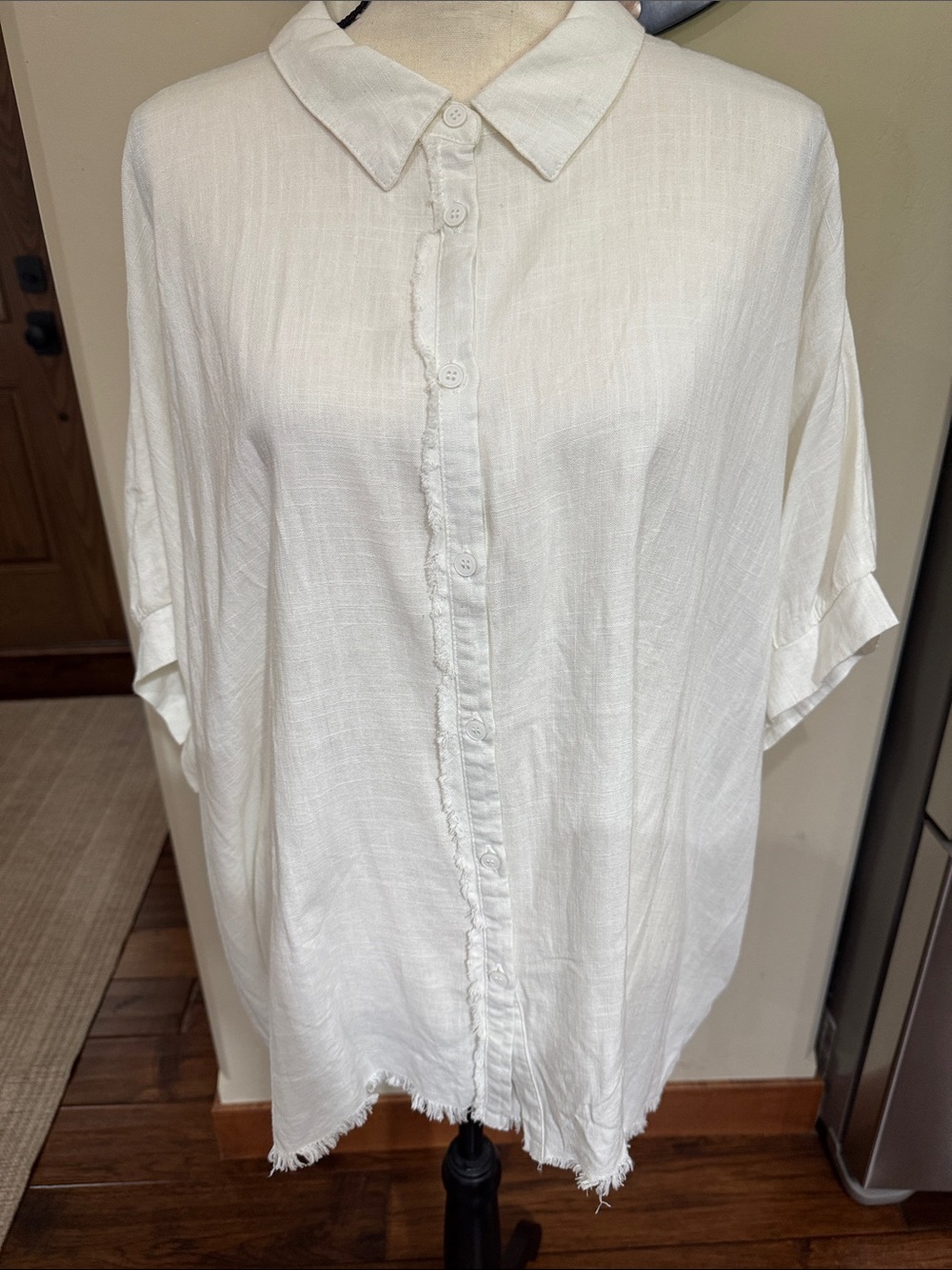 Umgee White Button-Front Lightweight Blouse